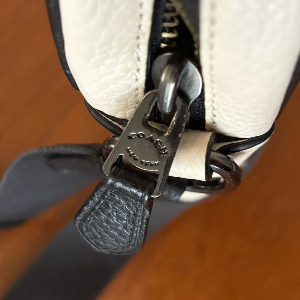 Coach Charles Leather Camera Messenger Bag - F26077 - White/Black - Picture 11 of 13